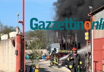Giarre, divampa principio di incendio in una officina di autodemolizioni