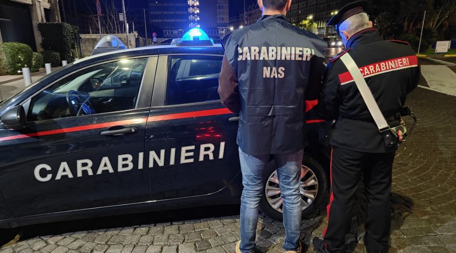 Catania, controlli del Nas nei locali del centro: sequestrate due attività. Una trattoria era invasa da blatte