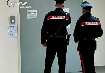 Irreperibile da un mese, divent&agrave; pap&agrave; e i carabinieri lo acciuffano in Pediatria