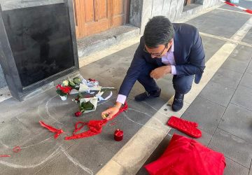 Riposto, lettera aperta al sindaco del Coordinamento Donne jonico etnea: "Simbologia triste davanti al Comune"