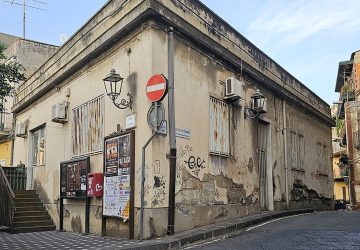 8xmille, Aci San Filippo, consegnati i lavori per il centro pastorale: opere per oltre 100.000 euro