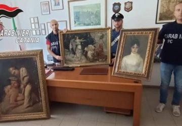 Carabinieri ritrovano in un garage 3 quadri antichi trafugati in un museo