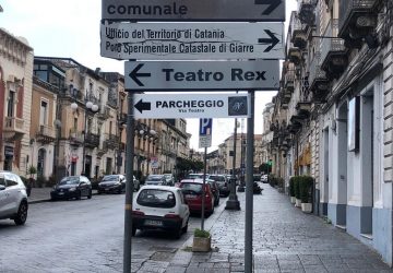 Giarre, valorizzare il parcheggio di via Teatro. Segnaletica della Confcommercio