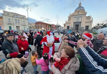 Mascali, successo per la 4 edizione dell'Albero in piazza