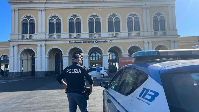 La Polizia rintraccia una minore in viaggio per Catania