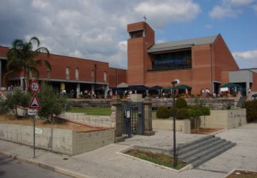 Riposto, questa sera ai Santi Apostoli, Sorridendoinsieme