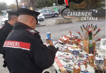Denunce e sanzioni amministrative per i botti illegali. Sequestrati dai Carabinieri 18 chili di fuochi artificiali