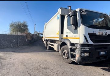 Riposto, fuori pericolo l'operatore ecologico vittima dell'incidente di gioved&igrave;