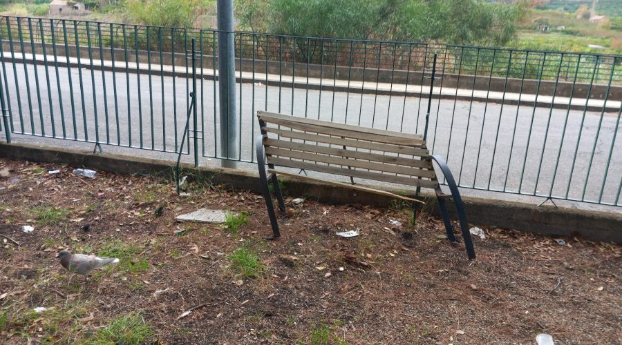 Bambinopoli di piazza Immacolata, nuovo atto vandalico contro l’altarino di San Pio