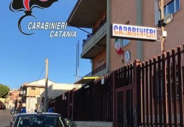 Maltratta e usa violenza nei confronti della moglie: arrestato 31enne