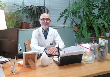 Giarre, l'associazione "Daniele Samperisi" dona un ecografo di ultima generazione all'Asp