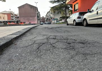 Giarre, nella villetta Don Bosco e in via Gravina non sono stati eliminati i pericoli
