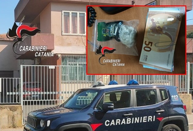Beccato al volo dai Carabinieri con la droga: arrestato