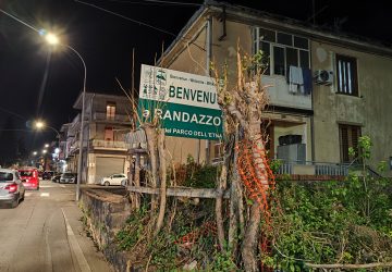 Randazzo somiglia ad una gruviera: con il maltempo, le strade diventate un pericolo