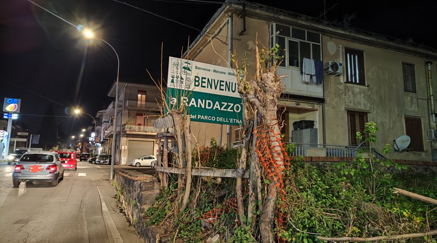 Randazzo somiglia ad una gruviera: con il maltempo, le strade diventate un pericolo