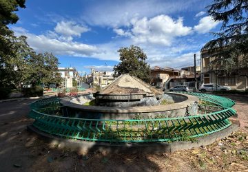 Macchia, la frazione attraversa una fase di declino, tra inagibilit&agrave;, chiusure e cantieri al rallentatore