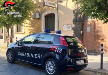 I Carabinieri intervengono di notte e scongiurano le conseguenze più gravi di un principio di incendio