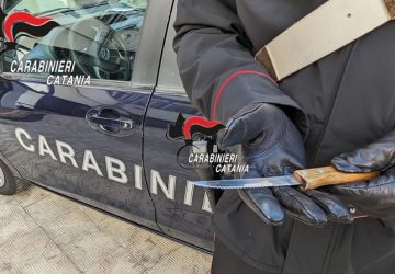 Controlli dei Cc nell'acese: denunciati donna ubriaca alla guida e un uomo con un coltello