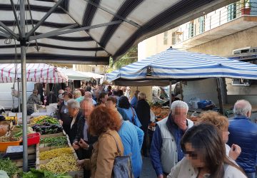 Randazzo, si apre uno spiraglio per il ritorno dell’antico mercato domenicale in piazza Loreto