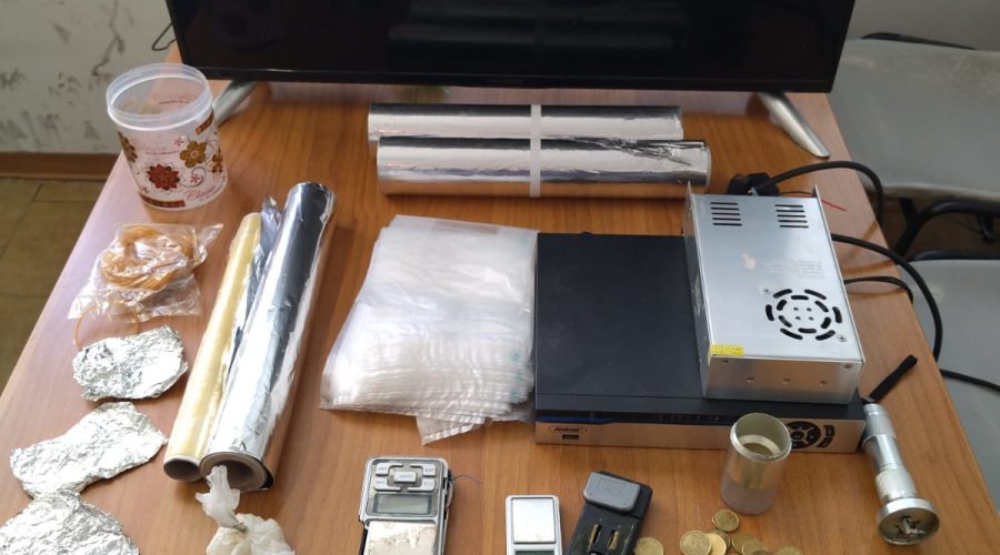 Due arresti per spaccio di stupefacenti