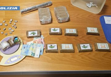 Sotto un albero 2 chili di hashish: un arresto