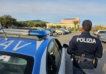 Acireale, v&igrave;ola misura dell'allontanamento: arresatto 44enne