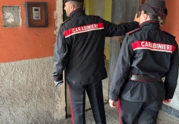 Giovane pusher arrestato dai Carabinieri in via Capo Passero