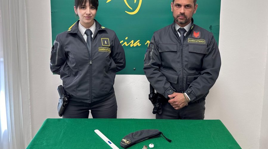 Denunciato 25enne beccato in possesso di cocaina rosa e altre dosi di stupefacenti