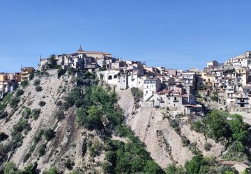 Motta Camastra sulle orme de "Il Padrino" - S.P. n. 6 pericolosa, il Sindaco Blancato scrive alla Citt&agrave; metropolitana