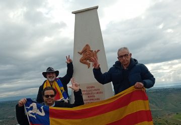 Insieme alla mia bandiera