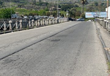 Giarre, ingresso Nord della citt&agrave;: dislivelli sul manto stradale e paralisi nelle ore di punta