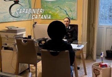 Maltrattamenti in famiglia ed estorsione, arrestato un 30enne