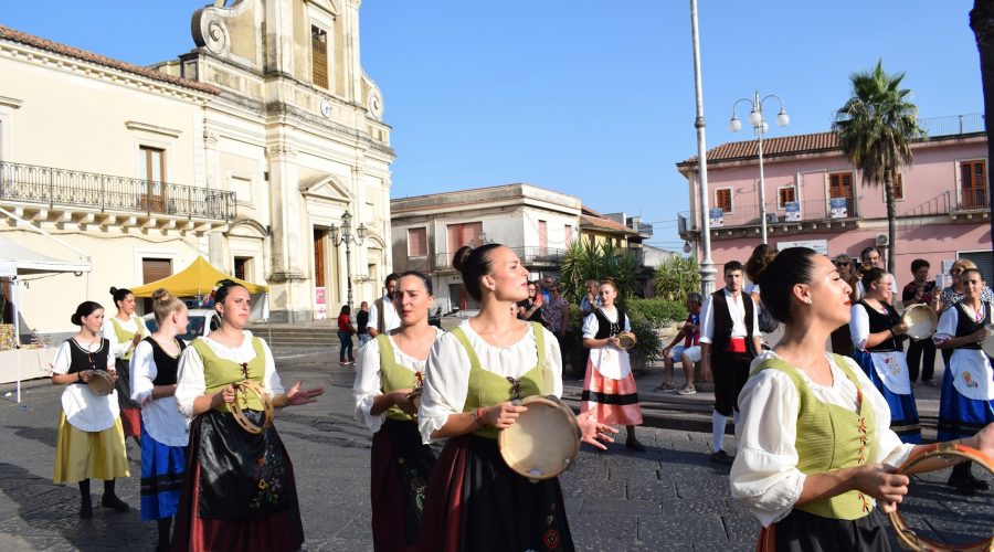 SAGRA DELLE CILIEGIE E DELLE ROSE A MACCHIA