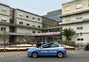 Acireale, la Polizia salva un 76enne colto da infarto al Pronto soccorso