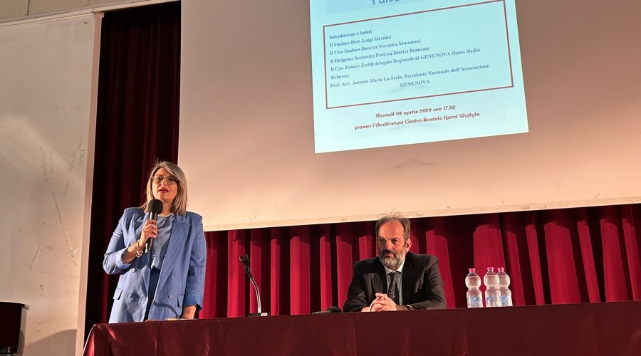 Mascali, cyberbullismo, talk con gli studenti al centro sociale