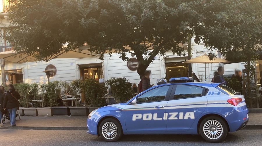 Donna russa deferita per oltraggio e resistenza