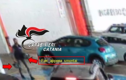 Furti seriali di fari d’auto: arrestato un 34enne