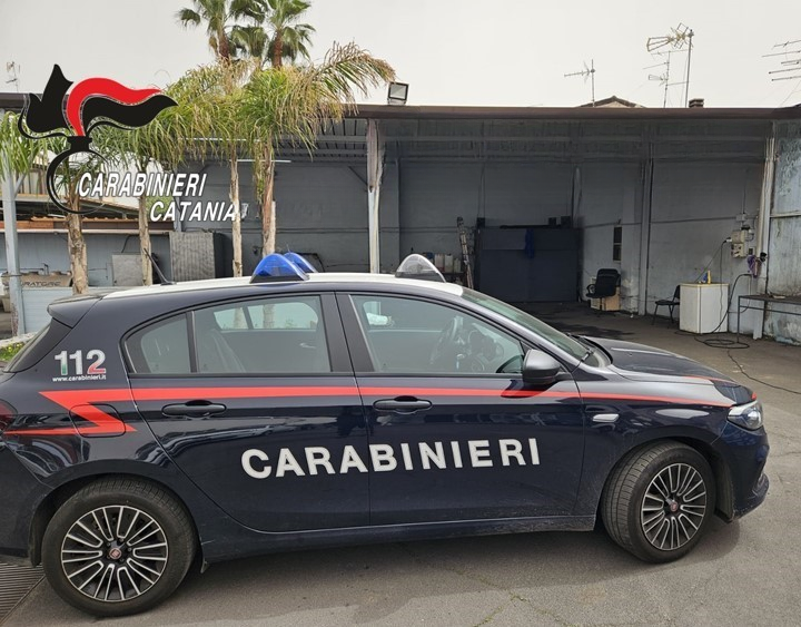 Contrasto ai reati ambientali: denunciato un 49enne titolare di autolavaggio irregolare