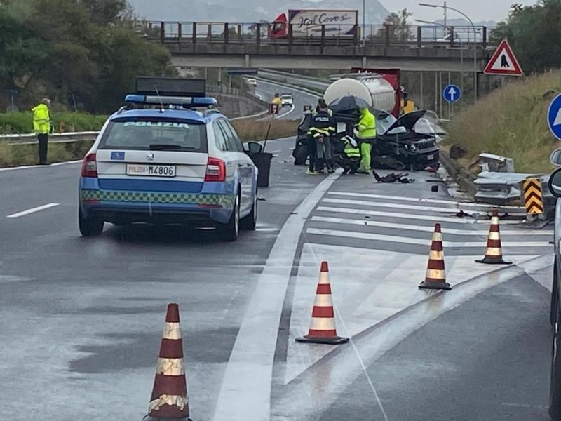 Fiumefreddo, incidente stradale in A18. Intervento dell'elisoccorso