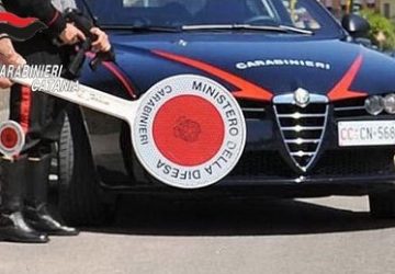 Giravano su un&rsquo;auto rubata: tre denunciati per &ldquo;ricettazione"