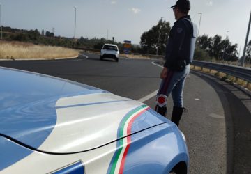 In auto con 116 kg di droga: arrestati durante il trasporto lungo la A19
