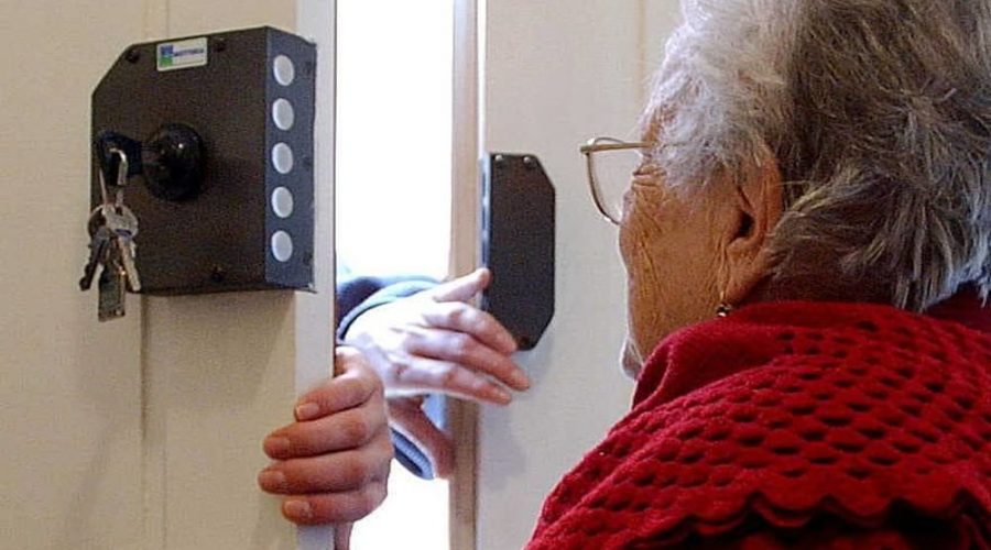 A Giarre e Mascali imperversa la truffa del “finto incidente”. Diversi anziani derubati