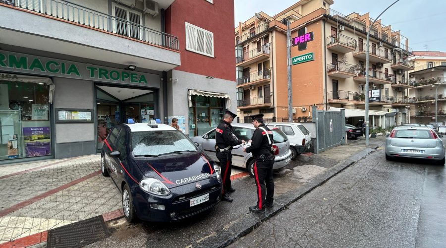 Giarre, rapina alla farmacia "Tropea" a Macchia: fermato dai Cc il malvivente