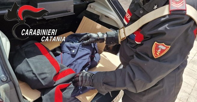 Acireale, denunciato dai Carabinieri un disoccupato che simulava posti controllo ai semafori