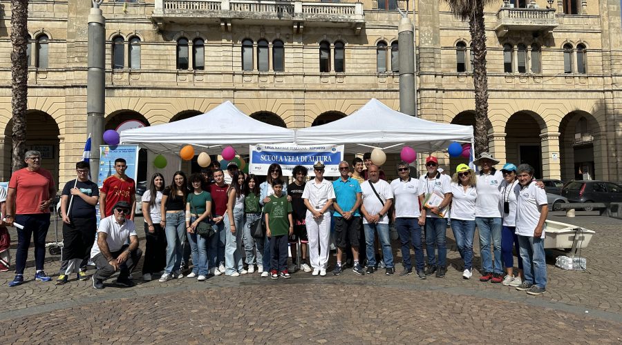 L’Ics di Santa Venerina vince la sesta edizione dei “Giochi del mare“ della Lni della sezione di Riposto