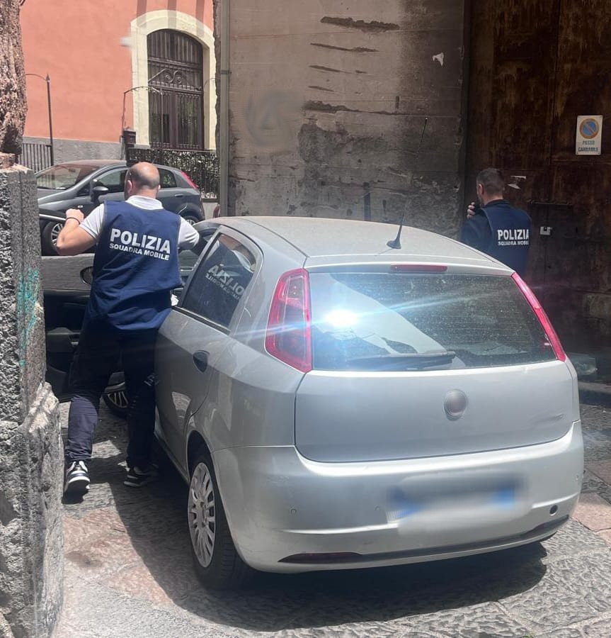 Rapina e lesioni personali, fermati dalla Squadra Mobile tre cittadini stranieri