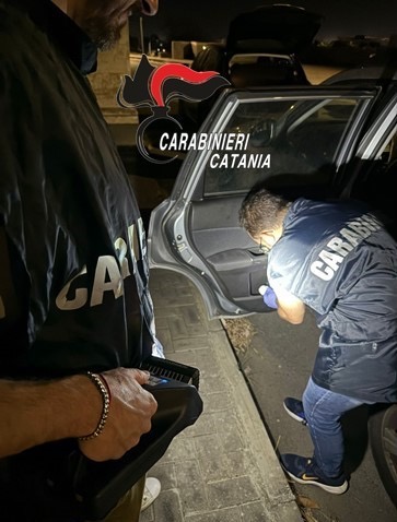 Carabinieri arrestano un pusher 40enne