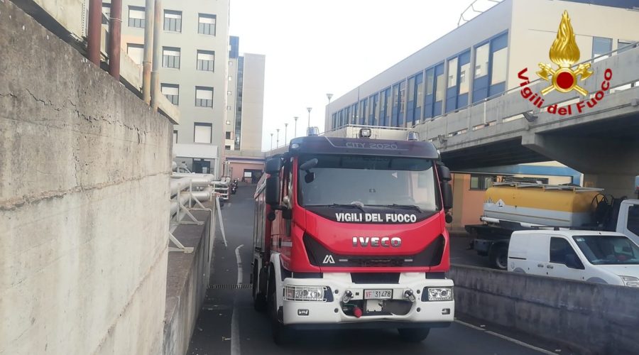 Sversamento di gasolio al Policlinico di Catania