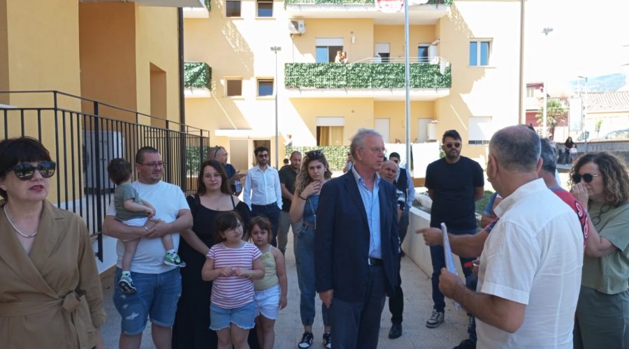 Fiumefreddo, consegnati gli alloggi popolari a Ponteboria
