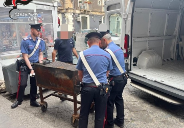 Sequestrati dai Cc i dehors di due noti &ldquo;arrusti e mangia&rdquo;